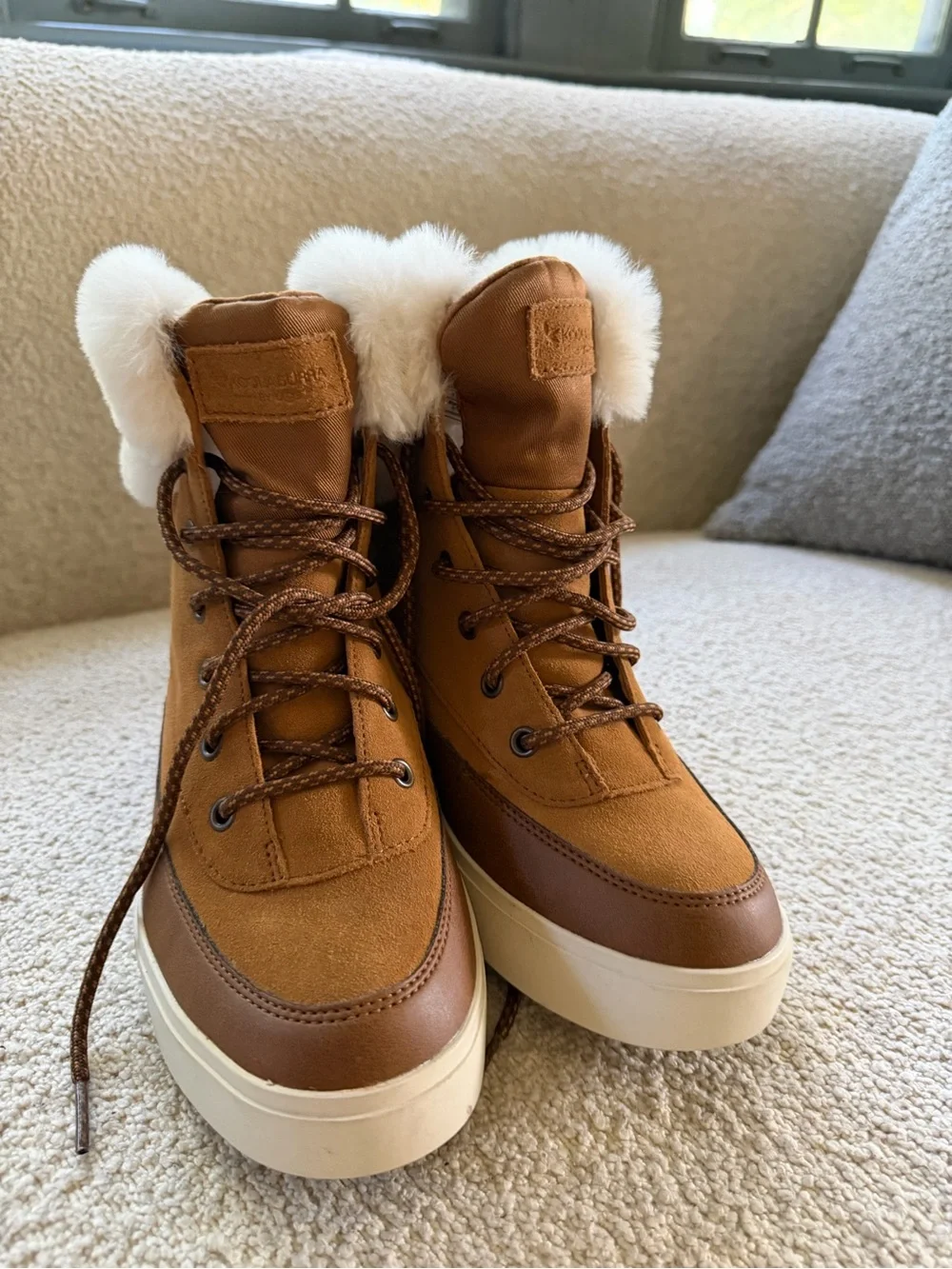 Koolaburra Chestnut Brown Faux Fur Collar Winter Ankle Boots